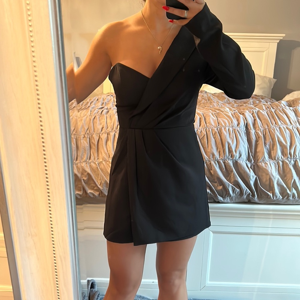 One shoulder black romper